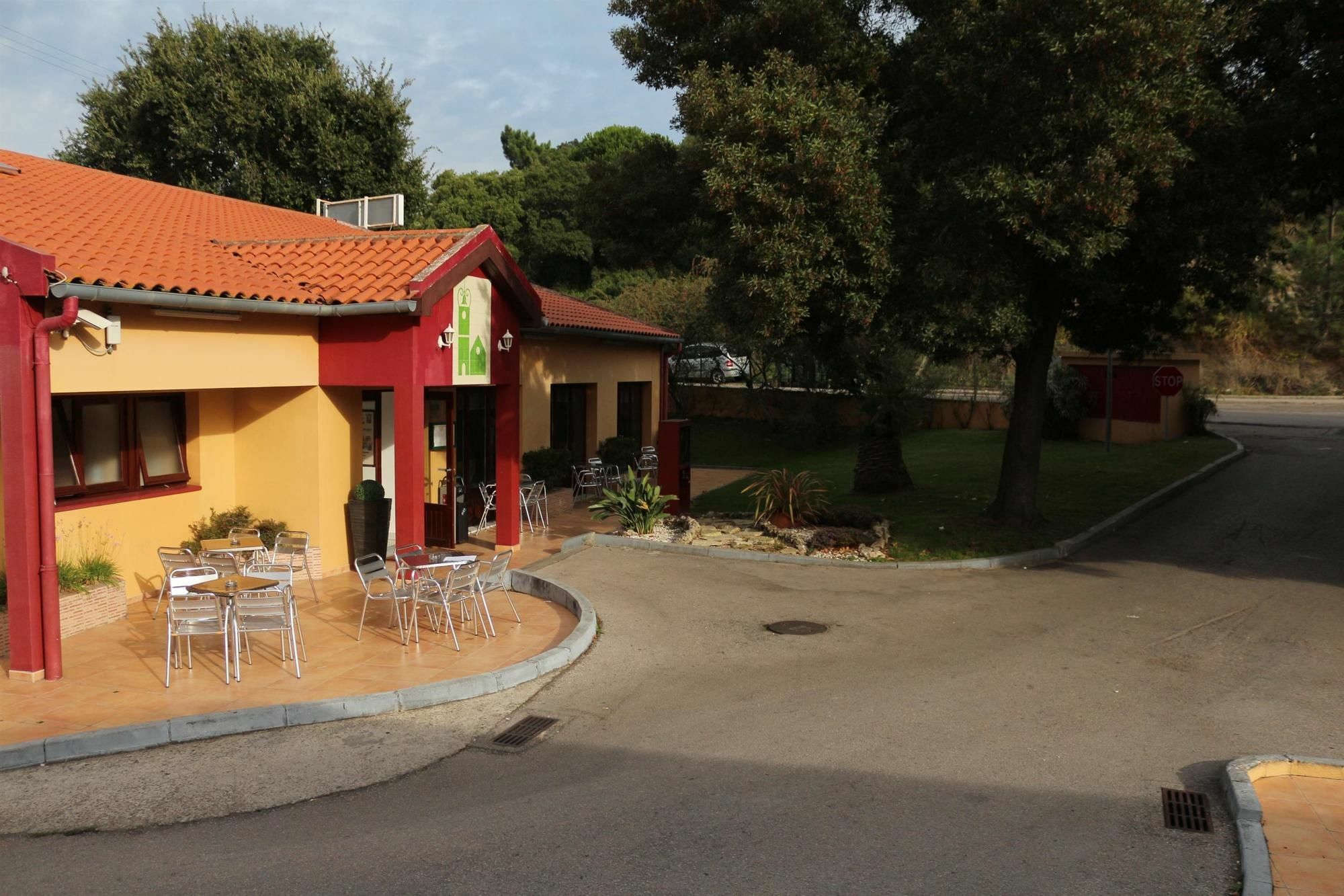 Hotel Campanile Lisboa Sud - Setúbal Extérieur photo